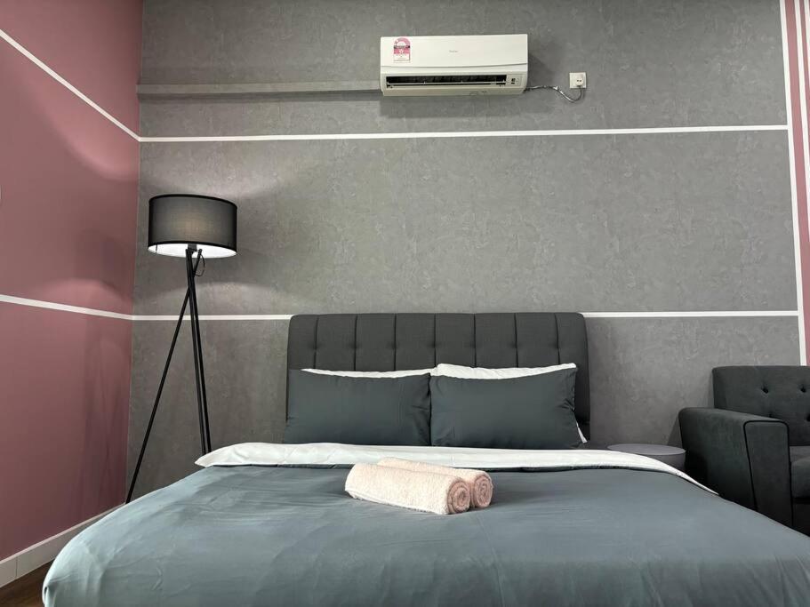 Mount Austin #akademik Stylish 1-2pax Johor Bahru